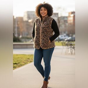 EUC Vanilla Bay Women’s Plus Leopard Print Fleece Full Zip Vest Sherpa - Size 1X